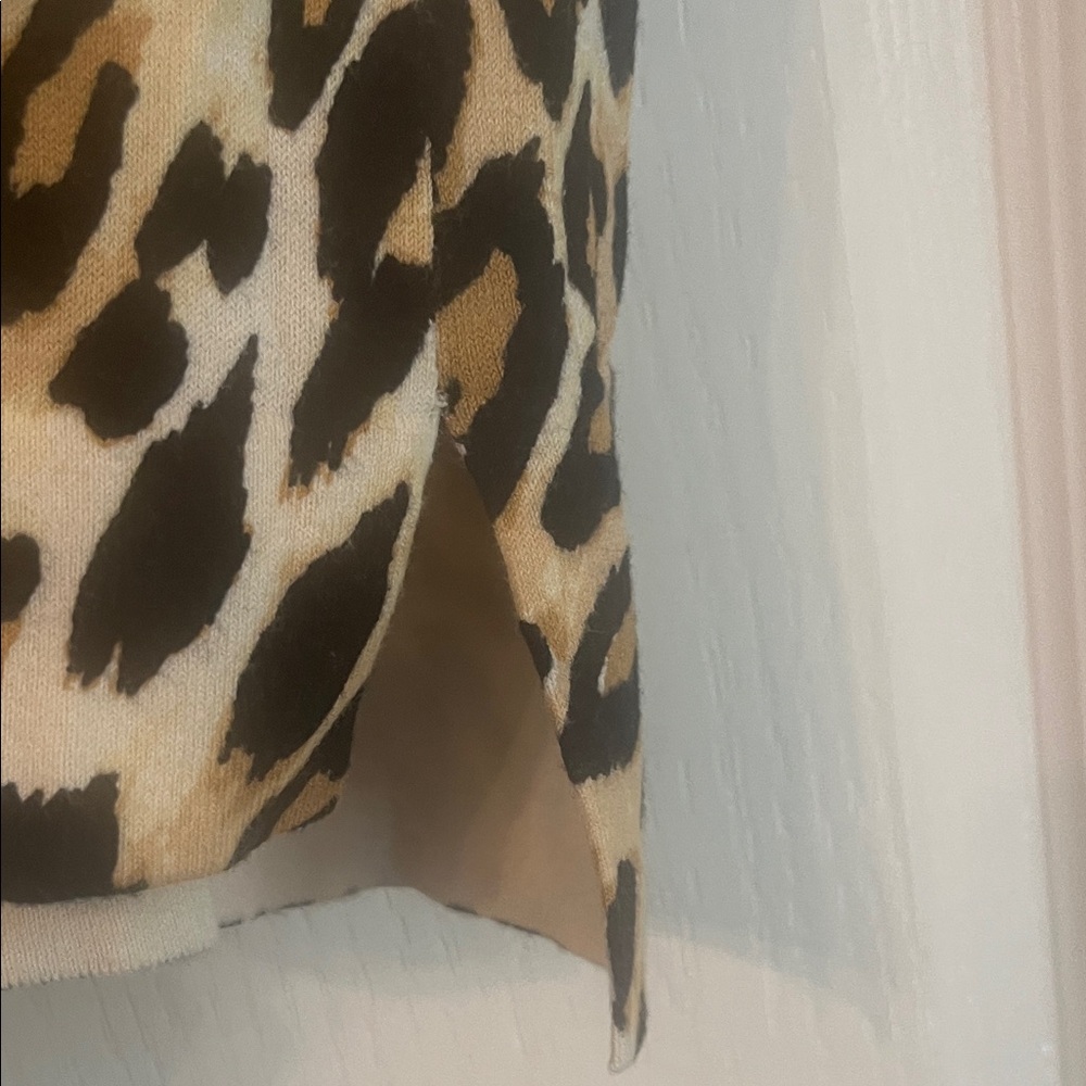 Crown & Ivy Animal Print Sweater - Picture 7 of 9